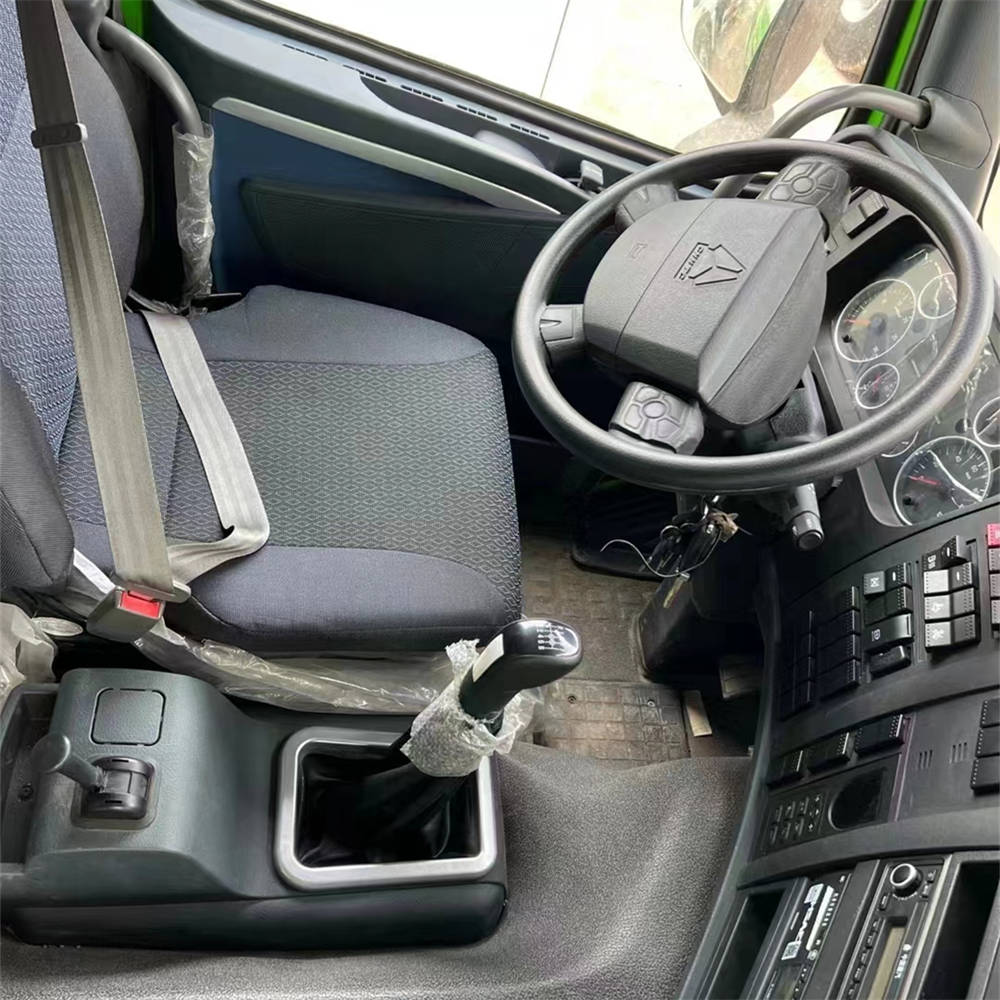 HOWO T7H 6x4 Dump Truck Green5 Camión volquete HOWO T7H 6x4 Verde5